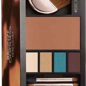 Estee Lauder Bronze Goddess Palette with Teal and Neutral Tones